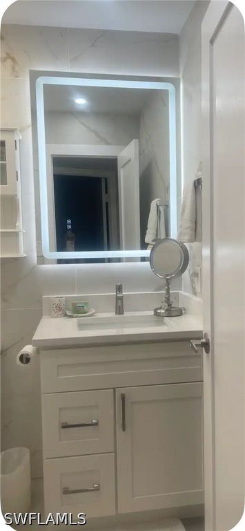 200 Turtle Lake CT 309, Naples, FL 34105