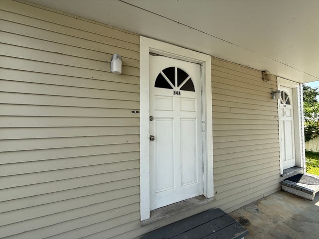 54 Pleasant St A, Wareham, MA 02571