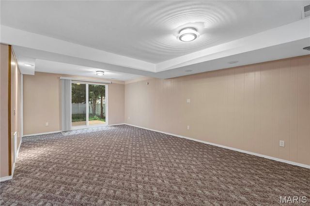 1357 Glenstone Drive, Maryland Heights, MO 63043