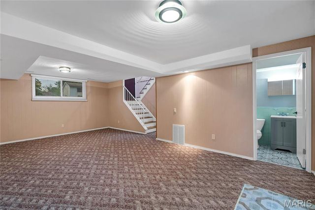 1357 Glenstone Drive, Maryland Heights, MO 63043
