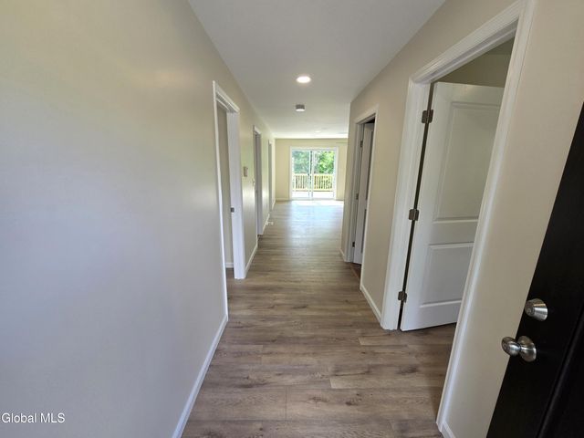 20 Franklin Avenue, North Greenbush, NY 12198