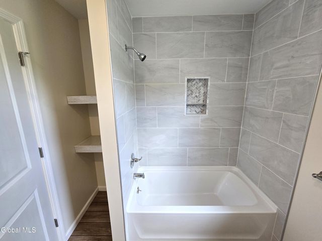 20 Franklin Avenue, North Greenbush, NY 12198