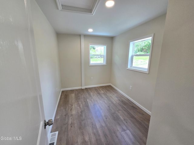 20 Franklin Avenue, North Greenbush, NY 12198