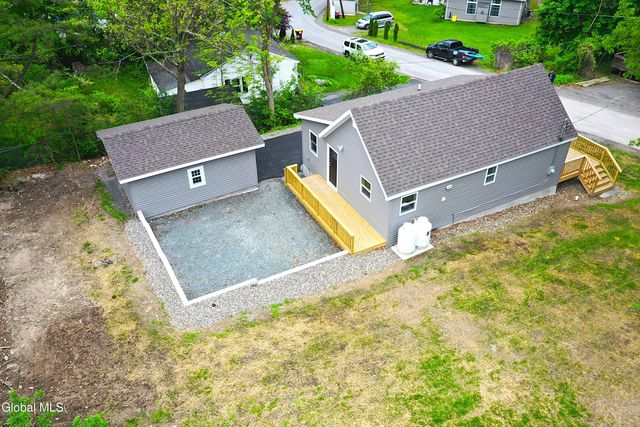 20 Franklin Avenue, North Greenbush, NY 12198