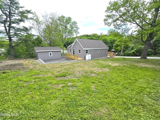 20 Franklin Avenue, North Greenbush, NY 12198