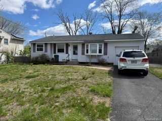 21 Bart Drive, Selden, NY 11784