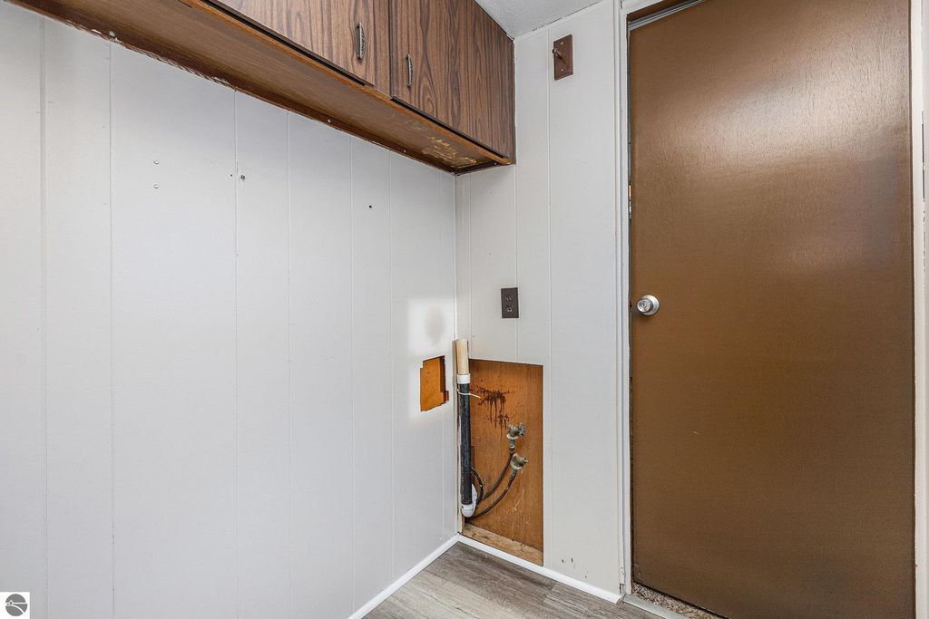 Image 11 of property listing at 200 N Clark Street, Mesick, MI 49668