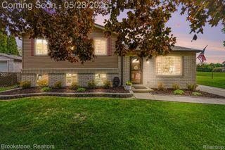 2564 Rainbow Drive, Troy, MI 48083