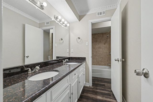 1702 Yorkshire Drive, Richardson, TX 75082