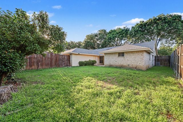1702 Yorkshire Drive, Richardson, TX 75082