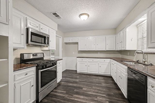 1702 Yorkshire Drive, Richardson, TX 75082