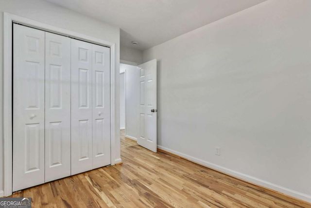 5586 Glore Drive SW, Mableton, GA 30126