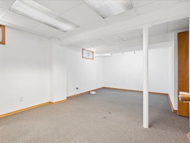 4024 Vine Avenue SE, Cedar Rapids, IA 52403