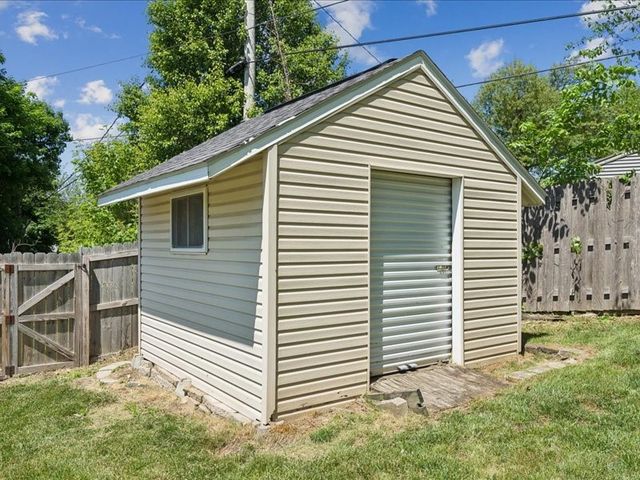 4024 Vine Avenue SE, Cedar Rapids, IA 52403