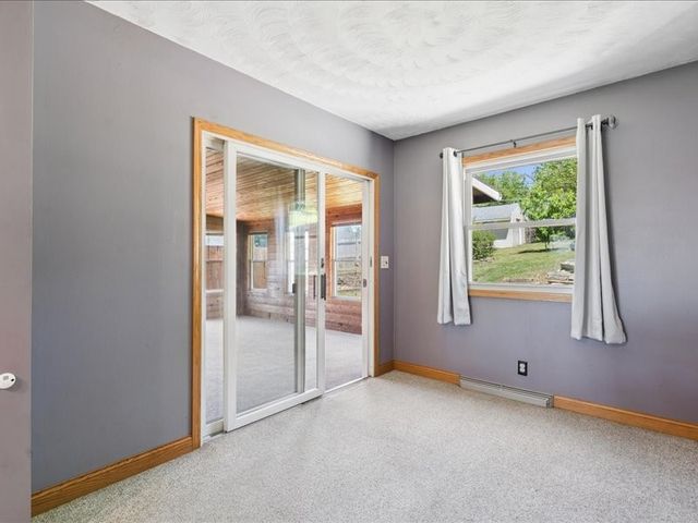 4024 Vine Avenue SE, Cedar Rapids, IA 52403