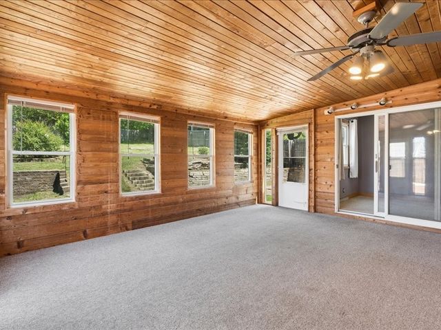 4024 Vine Avenue SE, Cedar Rapids, IA 52403