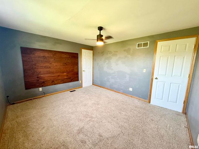 645 SUNCREST Court, Sherrard, IL 61281