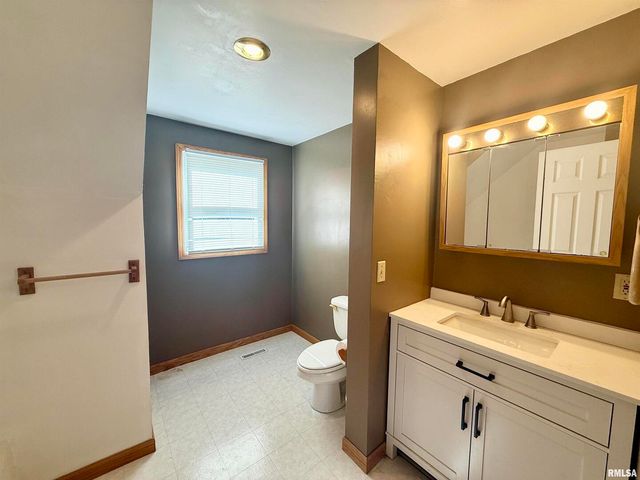 645 SUNCREST Court, Sherrard, IL 61281