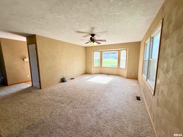 645 SUNCREST Court, Sherrard, IL 61281