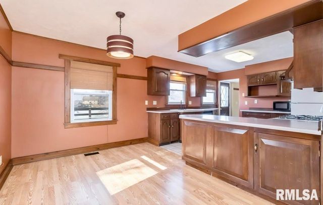 645 SUNCREST Court, Sherrard, IL 61281