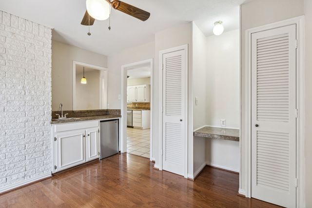 9611 Meadowhill Drive, Dallas, TX 75238