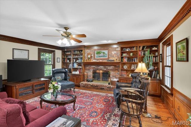 816 Bridlebrook Lane, Kirkwood, MO 63122