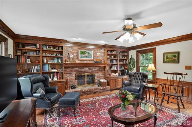 816 Bridlebrook Lane, Kirkwood, MO 63122