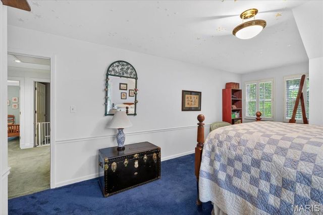 816 Bridlebrook Lane, Kirkwood, MO 63122