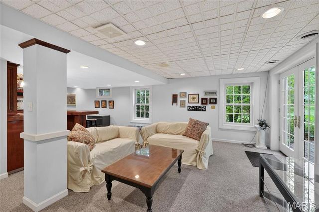 816 Bridlebrook Lane, Kirkwood, MO 63122