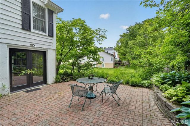 816 Bridlebrook Lane, Kirkwood, MO 63122