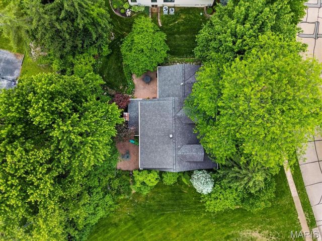 816 Bridlebrook Lane, Kirkwood, MO 63122