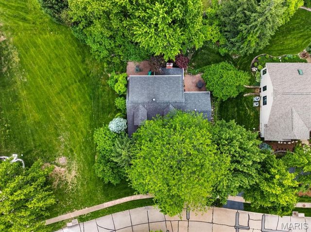 816 Bridlebrook Lane, Kirkwood, MO 63122