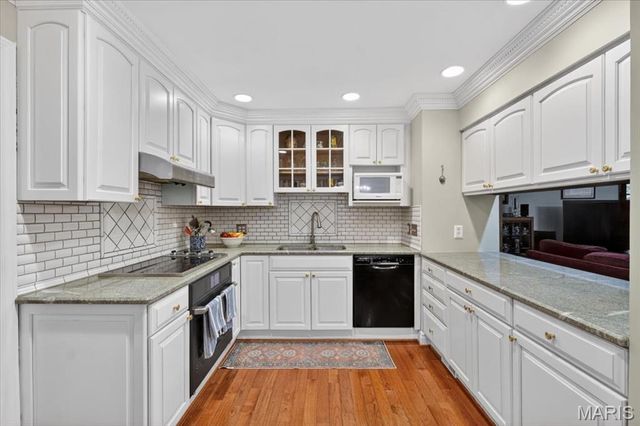 816 Bridlebrook Lane, Kirkwood, MO 63122