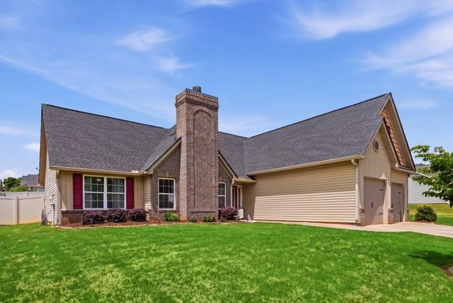 346 River Mist Circle, Jefferson, GA 30549