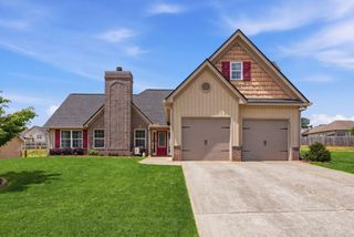 346 River Mist Circle, Jefferson, GA 30549