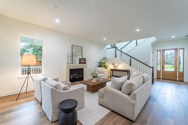 2800 Penhurst Pk, Modesto, CA 95355