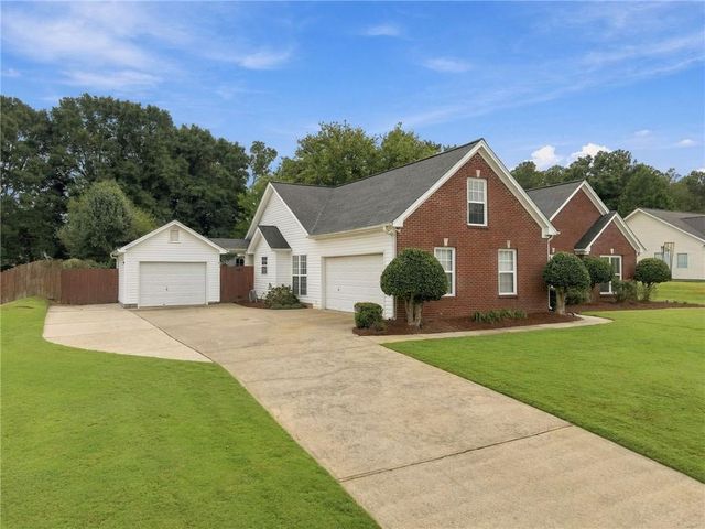3715 Wynter Frost Walk, Bethlehem, GA 30620