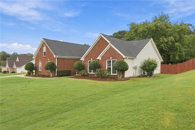 3715 Wynter Frost Walk, Bethlehem, GA 30620