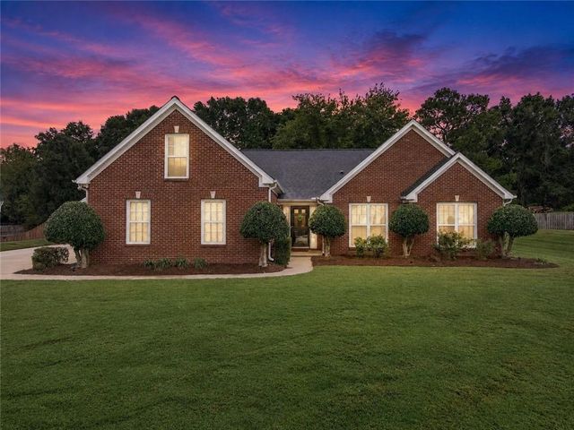 3715 Wynter Frost Walk, Bethlehem, GA 30620