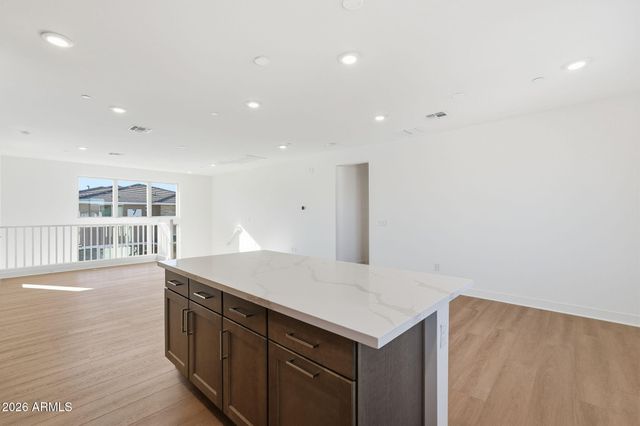 2121 W Sonoran Desert Drive 76, Phoenix, AZ 85085