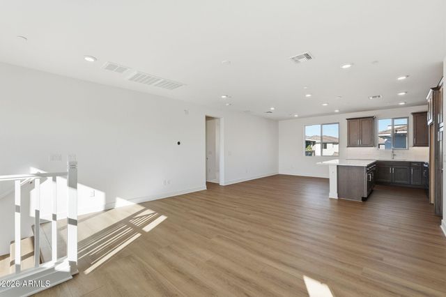 2121 W Sonoran Desert Drive 76, Phoenix, AZ 85085