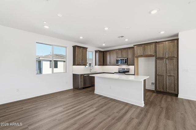 2121 W Sonoran Desert Drive 76, Phoenix, AZ 85085