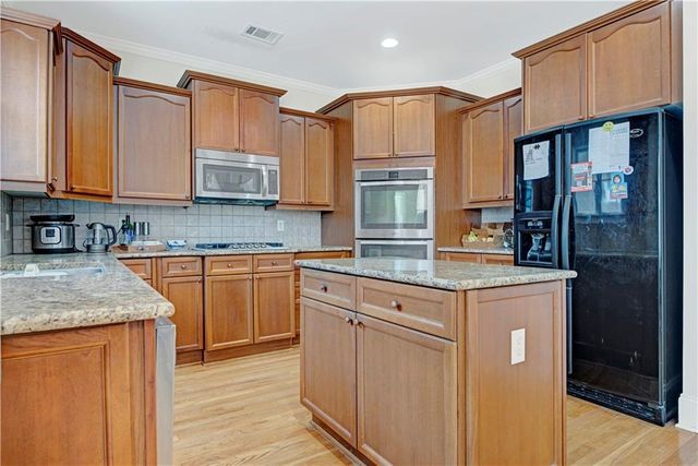 5177 Cabot Creek Drive, Buford, GA 30518