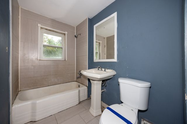 17231 Laflin Avenue, East Hazel Crest, IL 60429