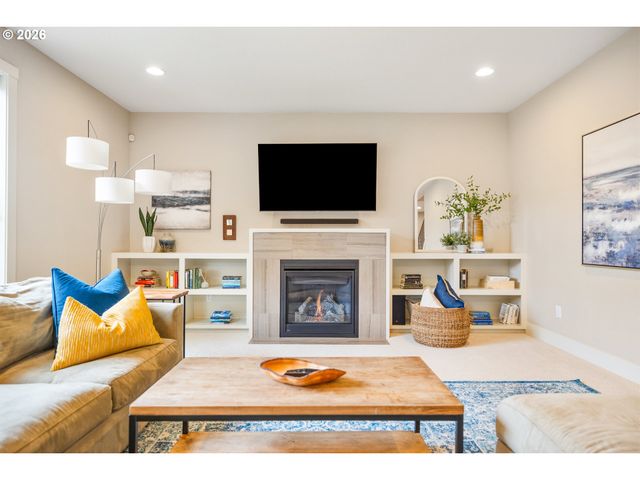 9635 Sw 48TH Ave, Portland, OR 97219