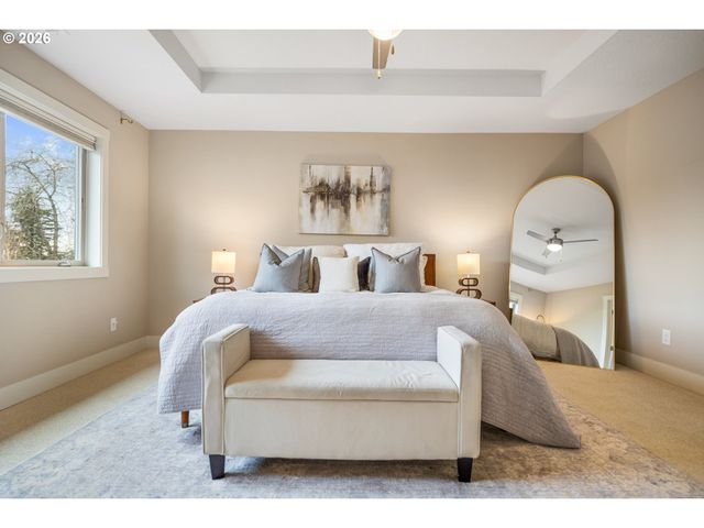 9635 Sw 48TH Ave, Portland, OR 97219