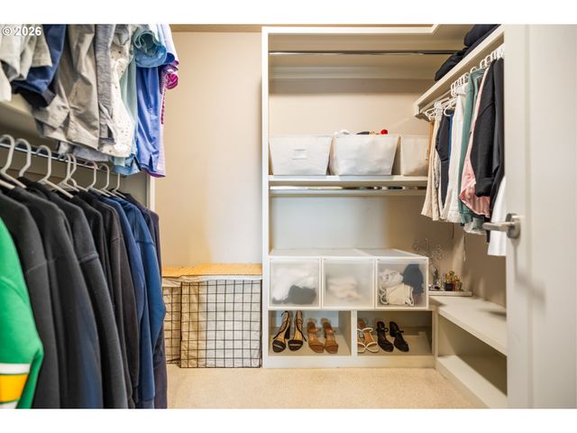 9635 Sw 48TH Ave, Portland, OR 97219