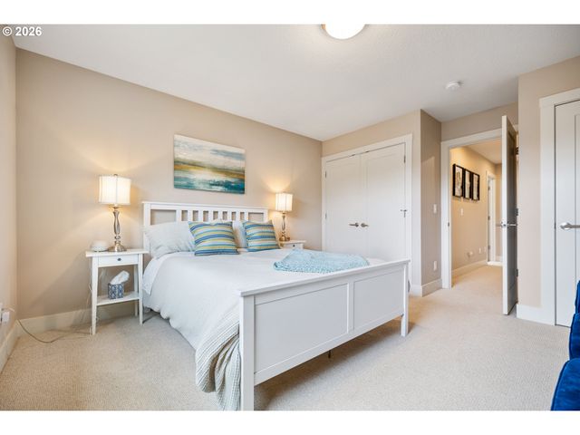 9635 Sw 48TH Ave, Portland, OR 97219