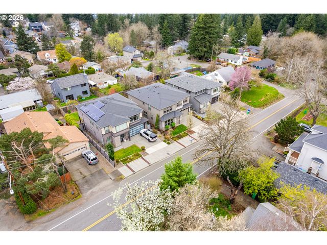 9635 Sw 48TH Ave, Portland, OR 97219