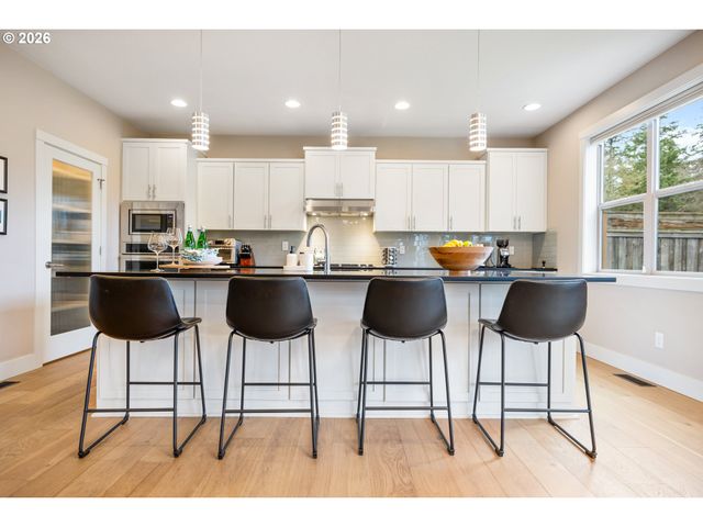 9635 Sw 48TH Ave, Portland, OR 97219